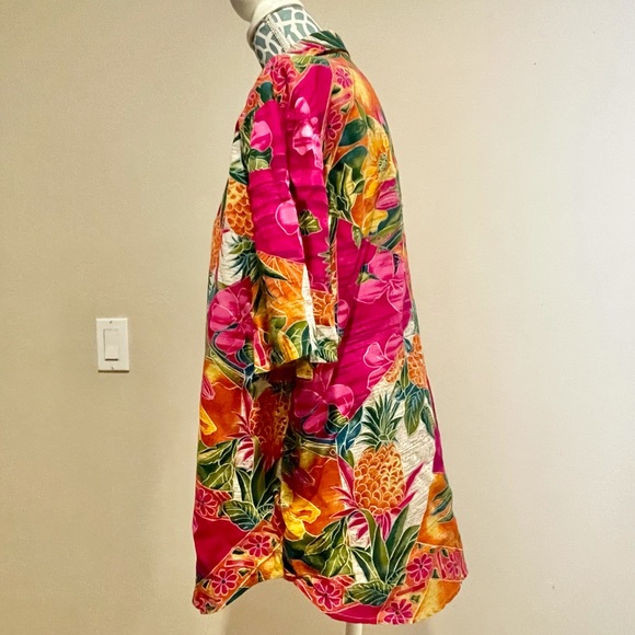 Vintage Pink Tropical flower Button Down - Picture 4 of 13